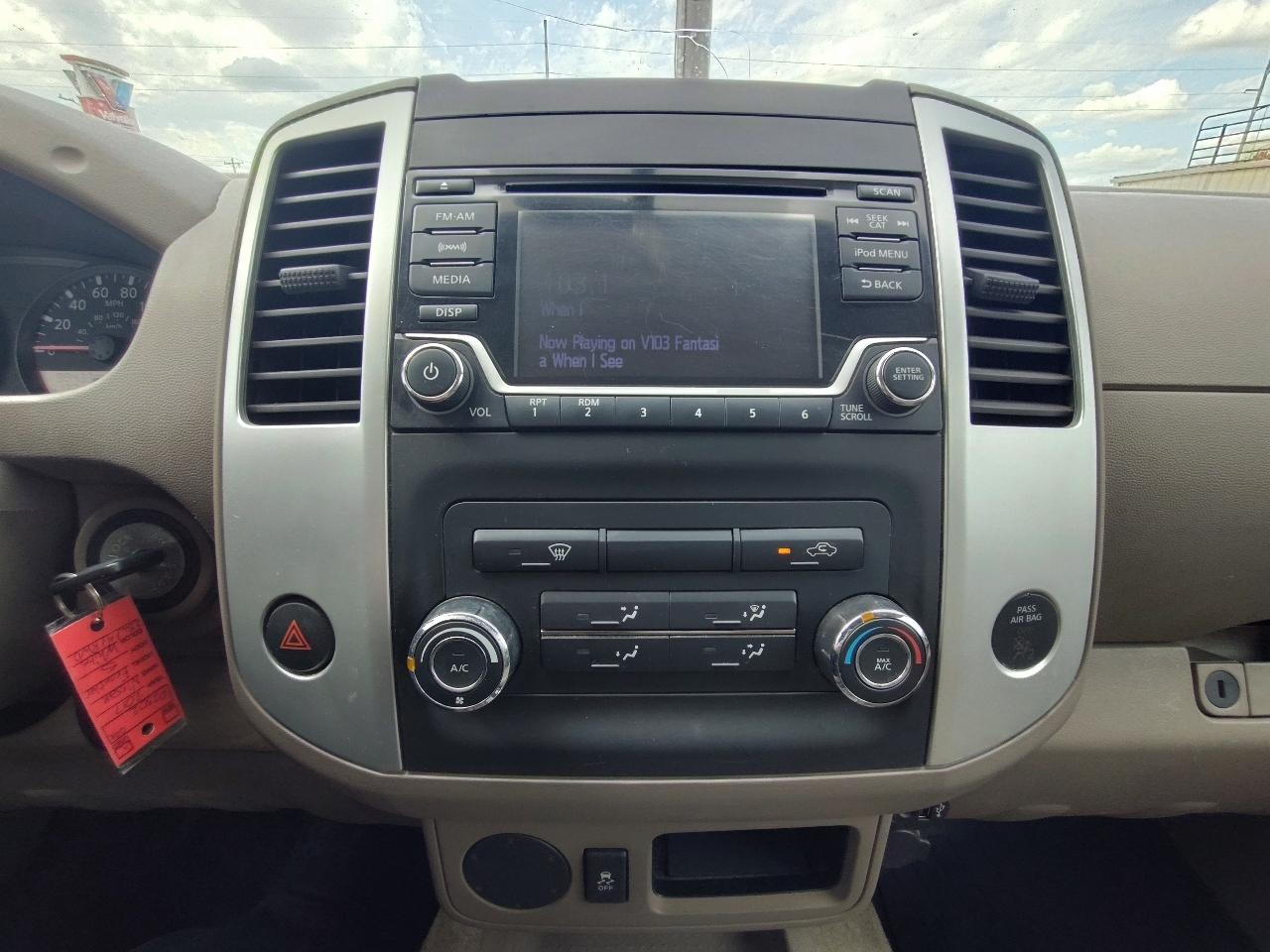 Nissan Frontier SV King Cab I4 5MT 2WD 2017