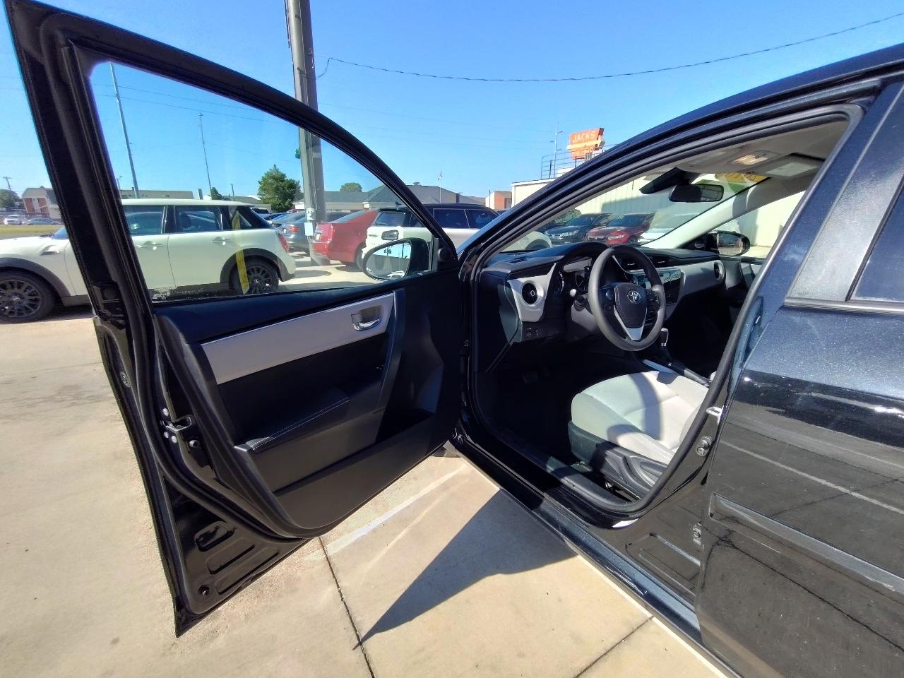 Toyota Corolla LE CVT 2018