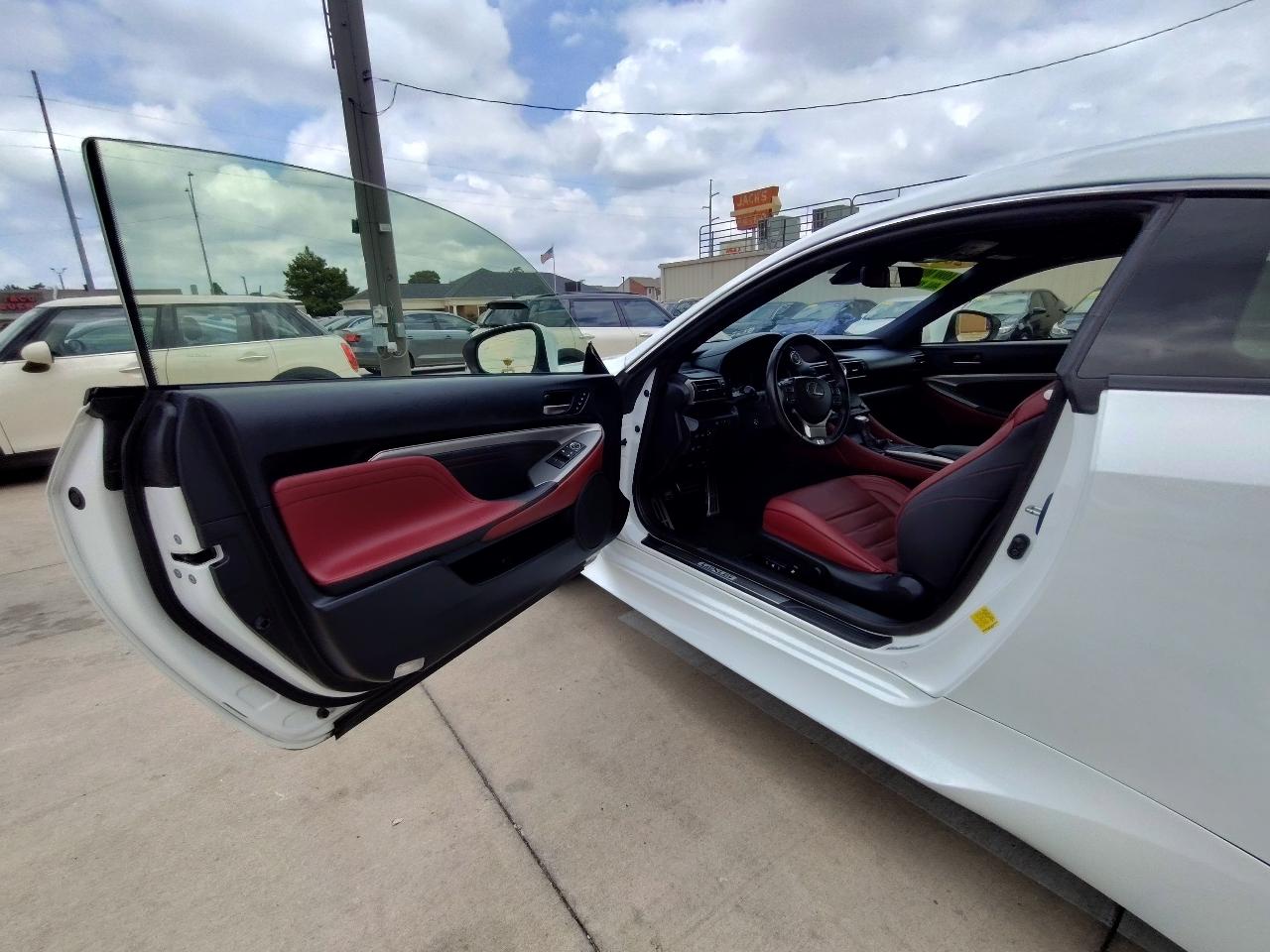Lexus RC 300 AWD 2018