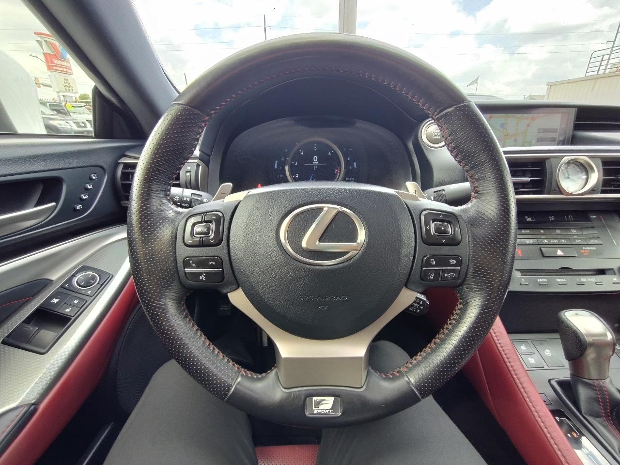 Lexus RC 300 AWD 2018