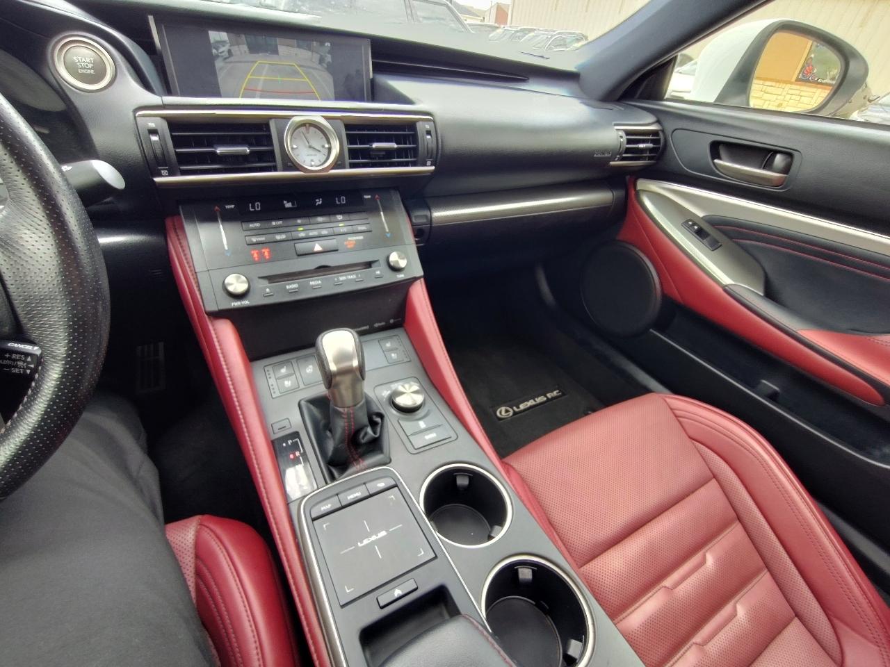 Lexus RC 300 AWD 2018