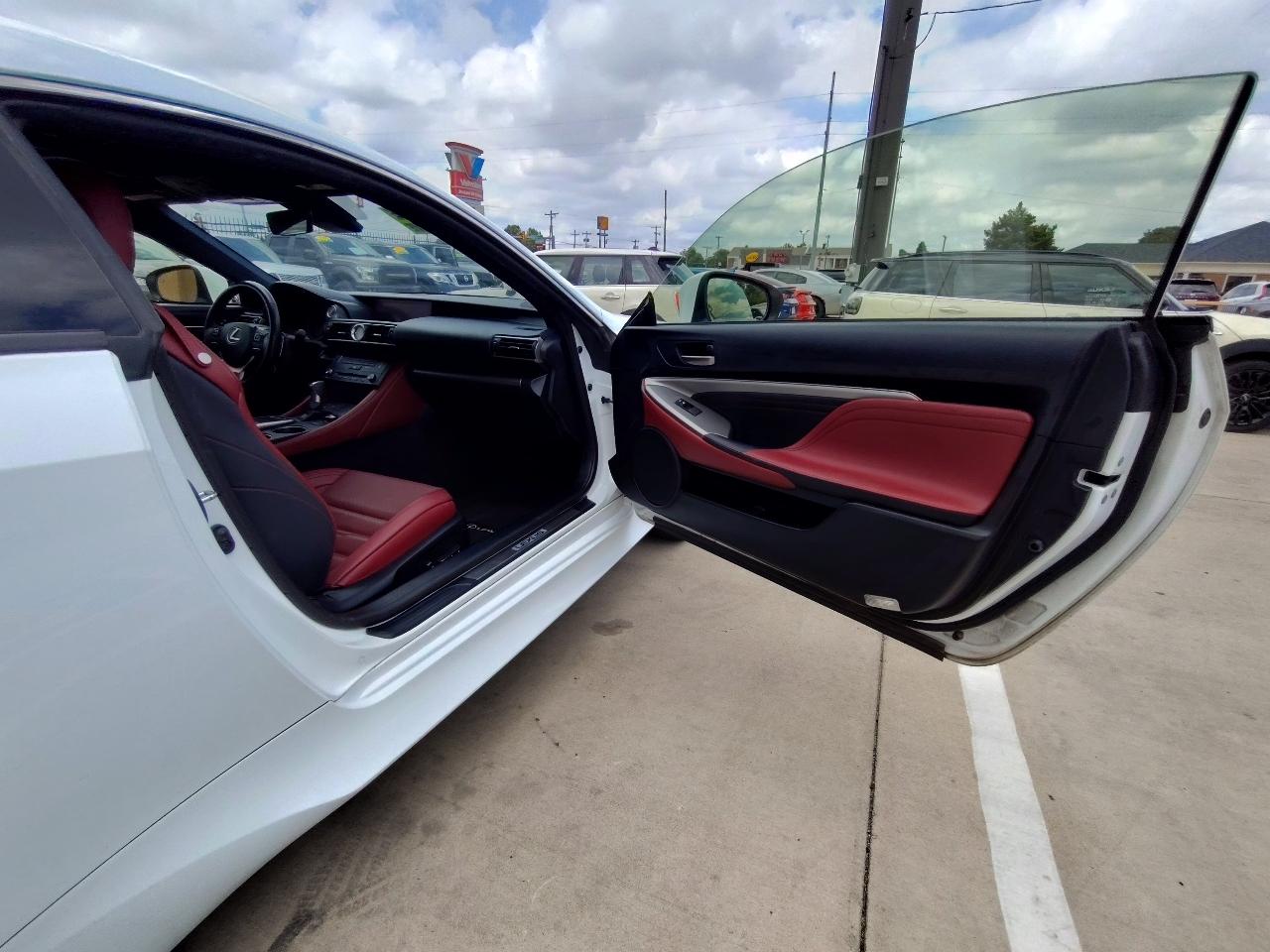Lexus RC 300 AWD 2018