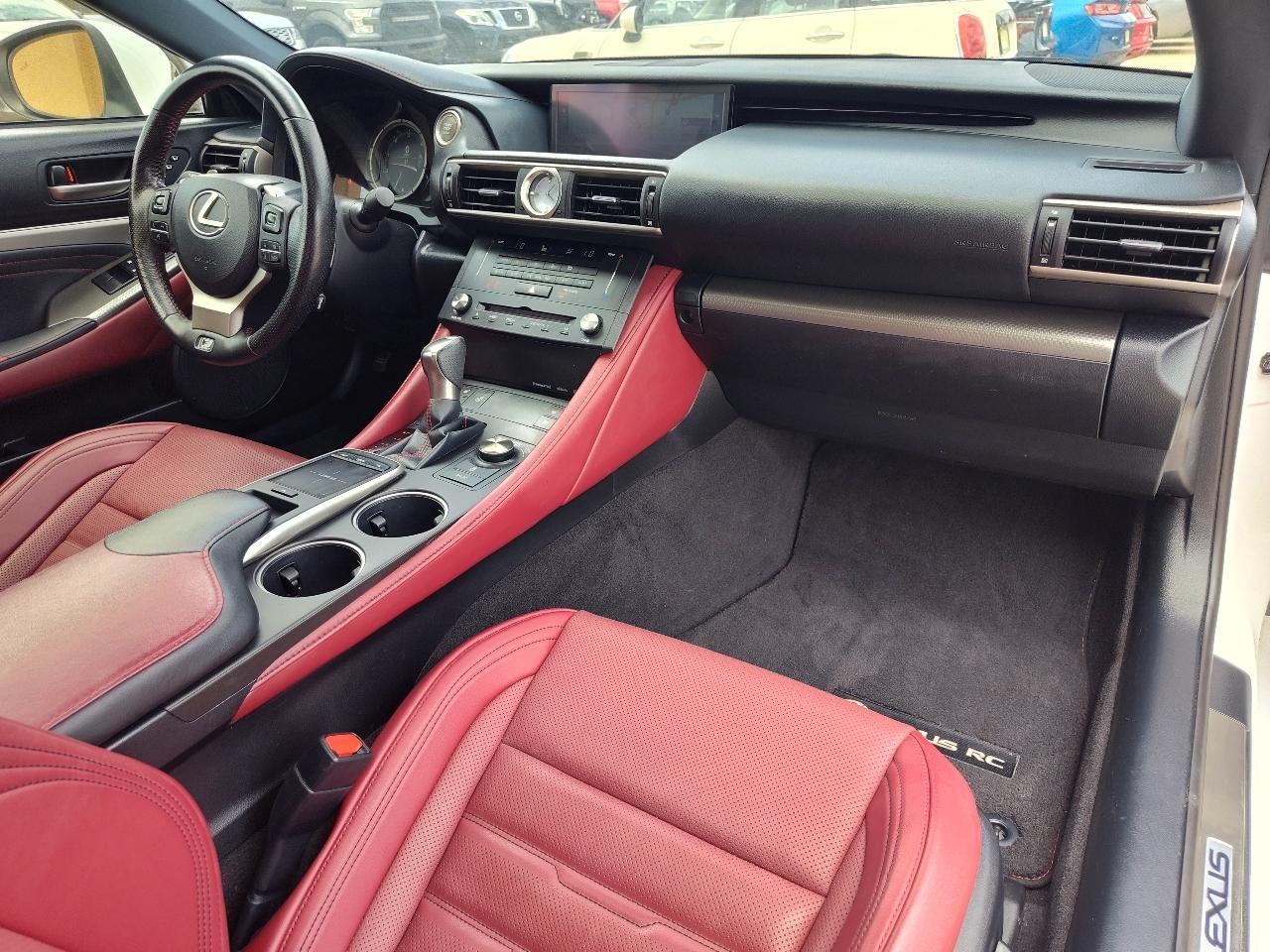 Lexus RC 300 AWD 2018