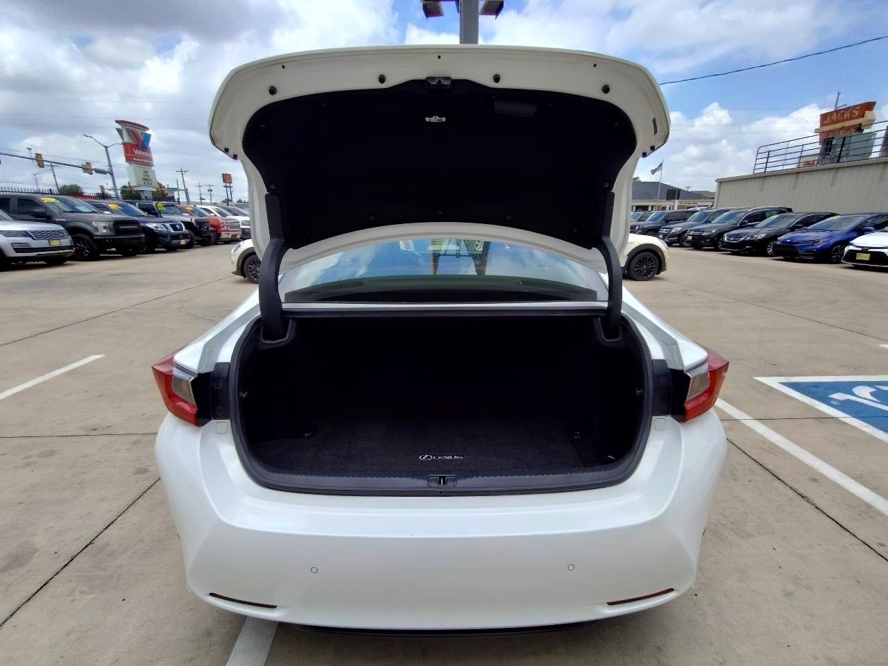Lexus RC 300 AWD 2018