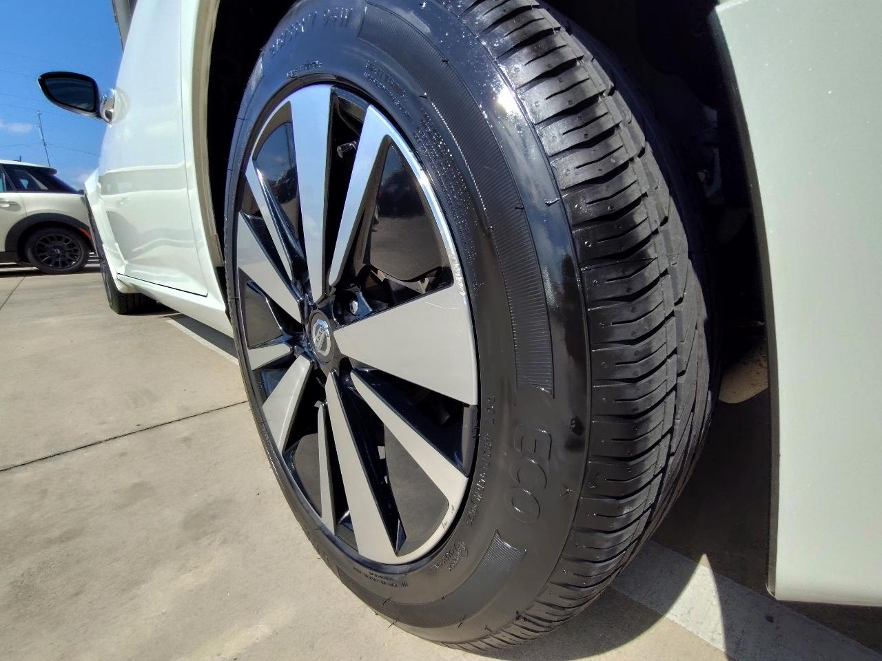 Nissan Altima 2.5 SV AWD 2022