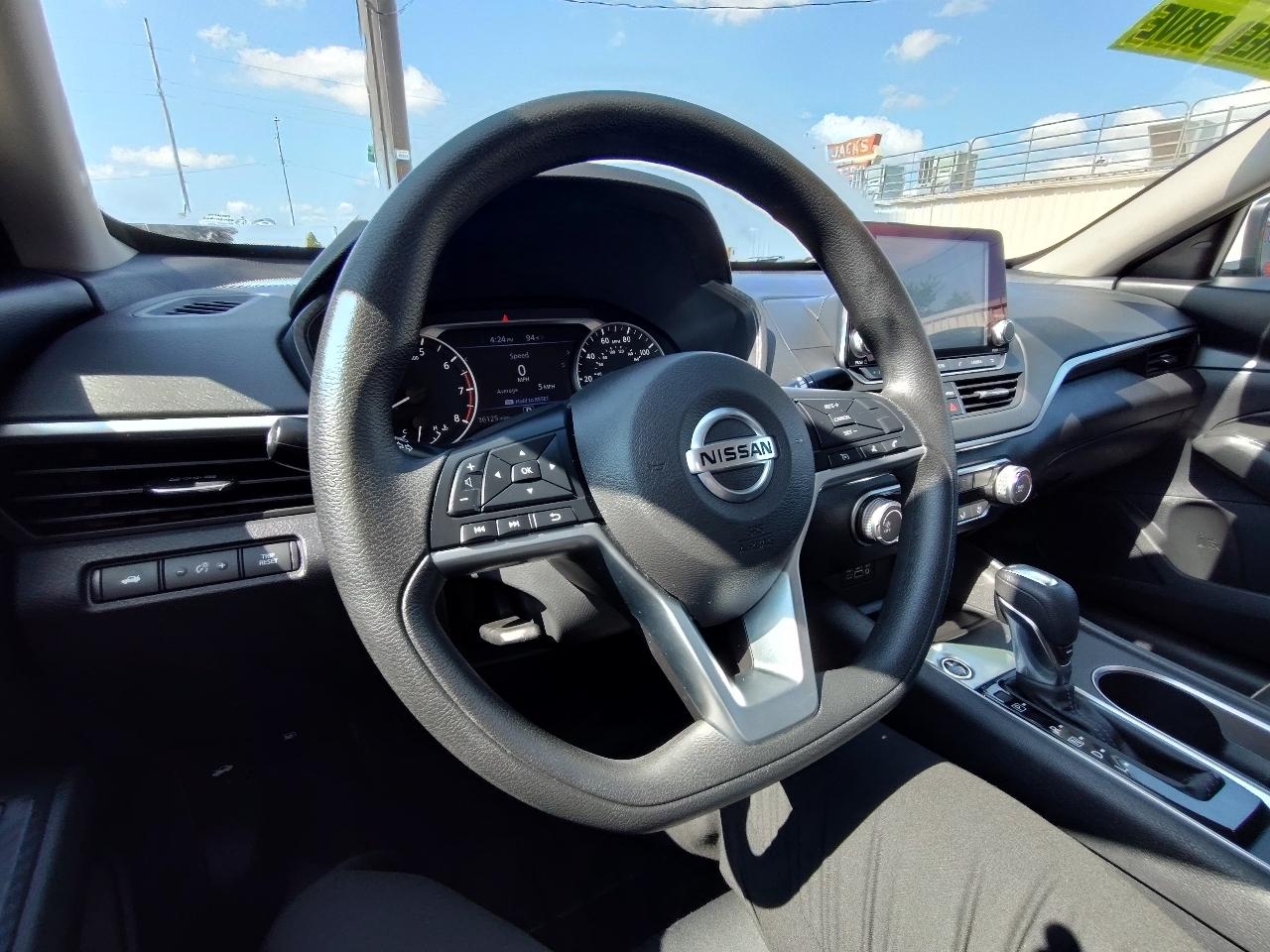 Nissan Altima 2.5 SV AWD 2022