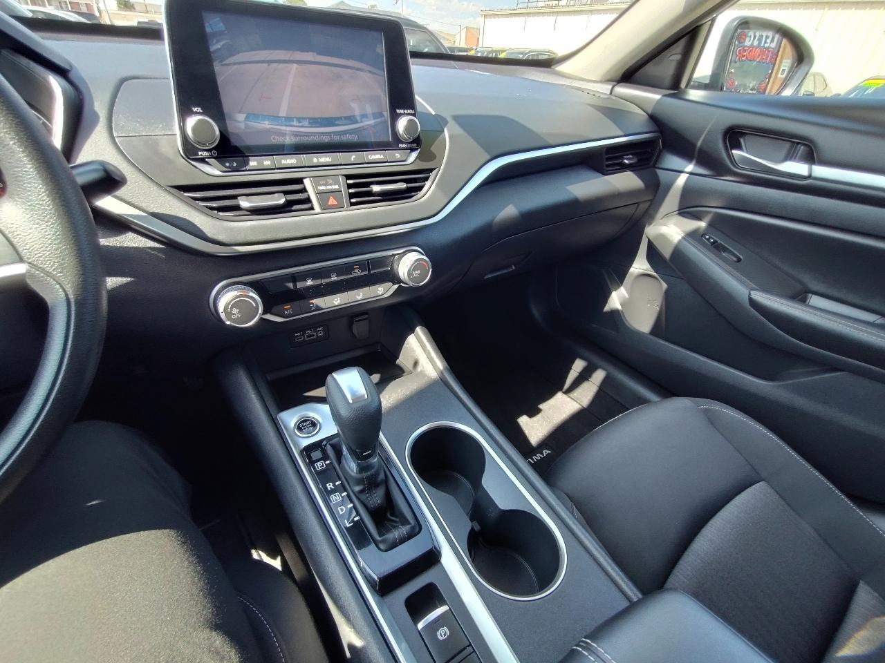 Nissan Altima 2.5 SV AWD 2022