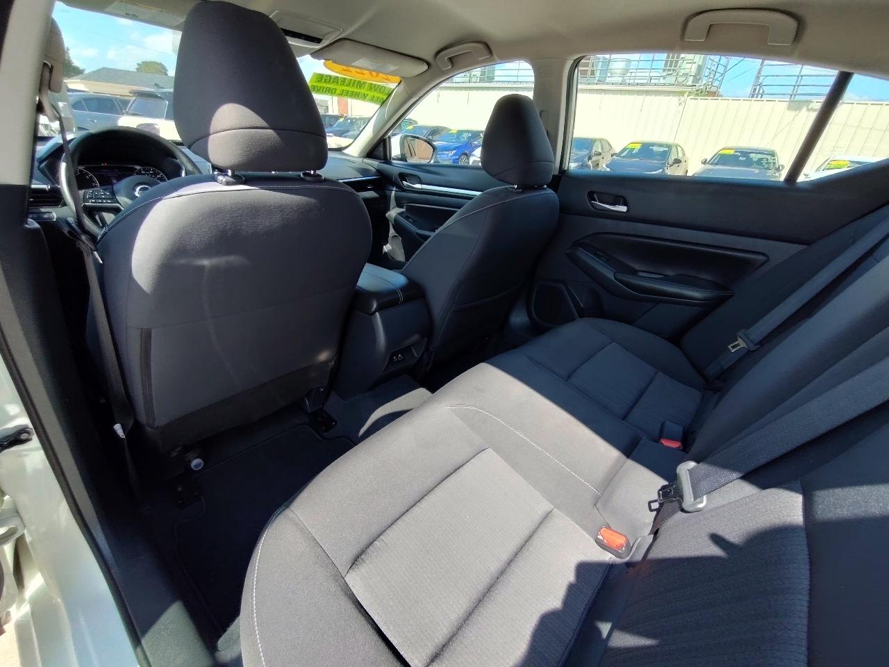 Nissan Altima 2.5 SV AWD 2022