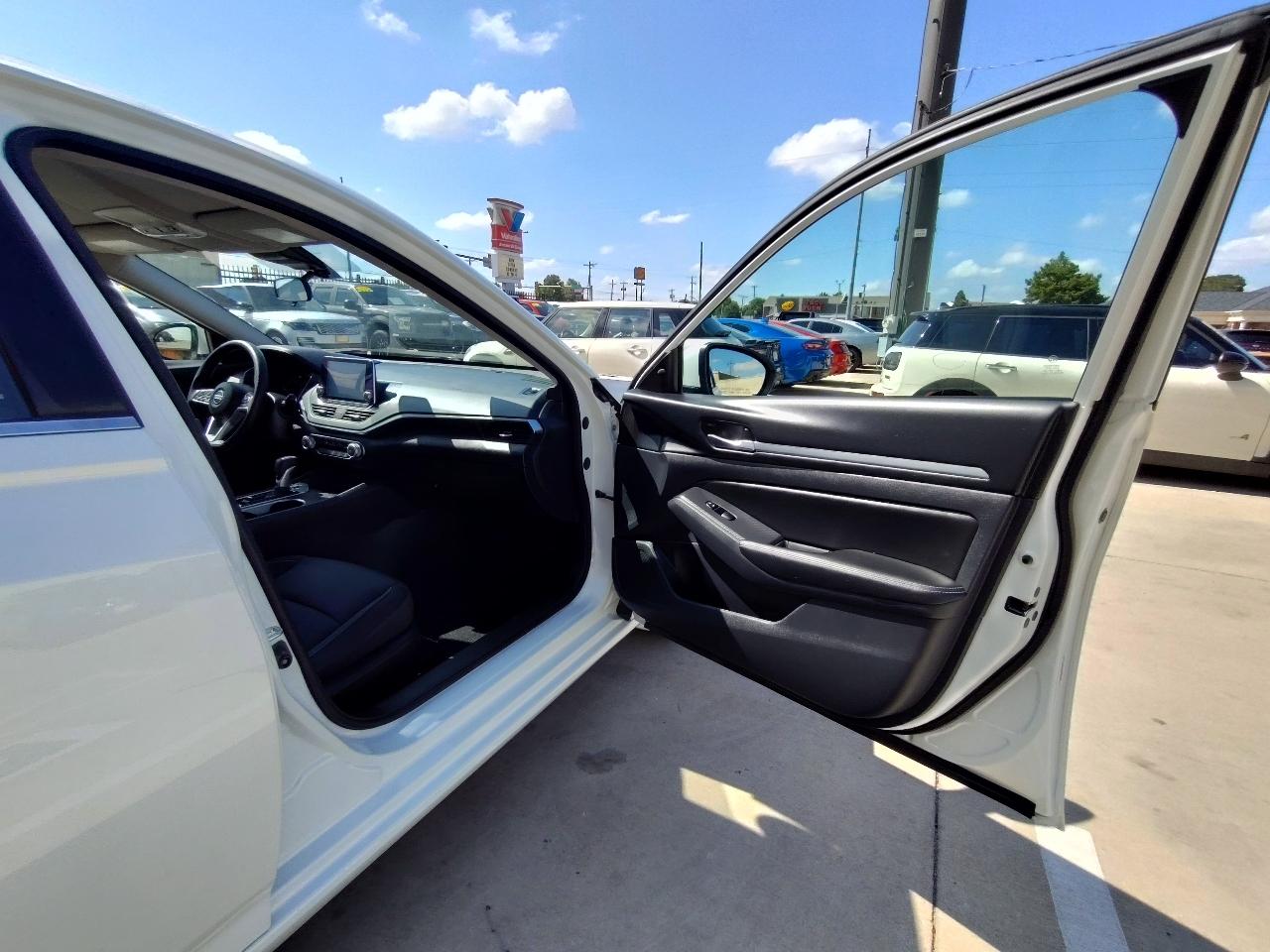 Nissan Altima 2.5 SV AWD 2022