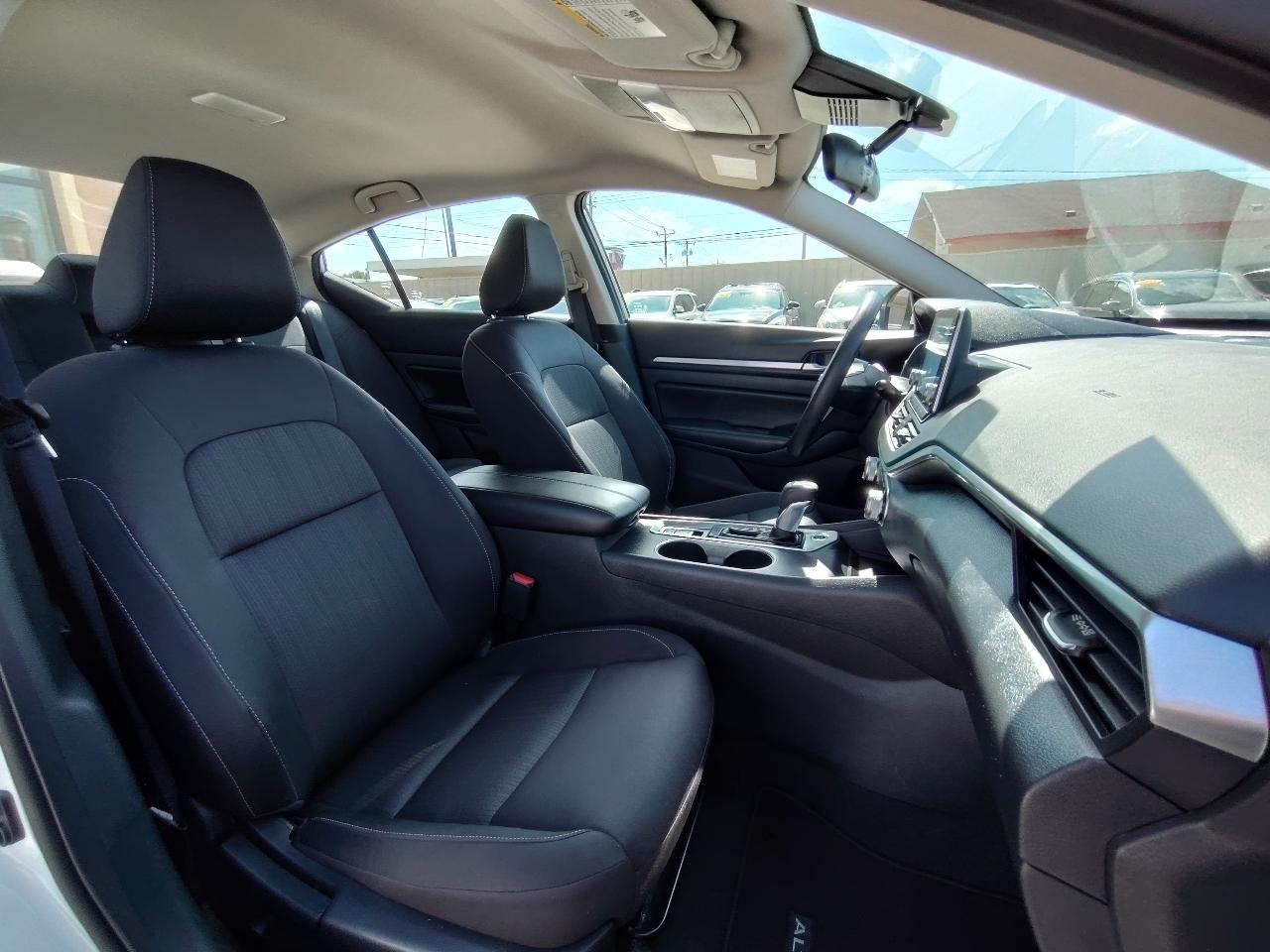 Nissan Altima 2.5 SV AWD 2022