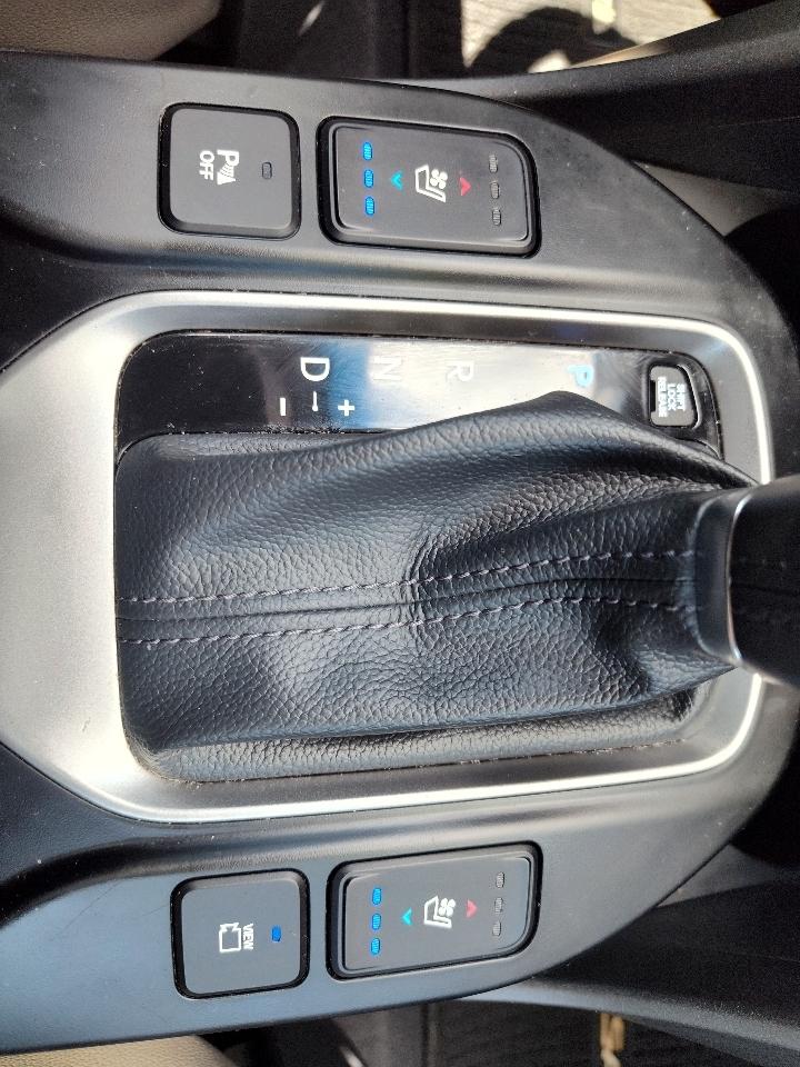 Hyundai Santa Fe SE Ultimate 3.3L Auto 2017