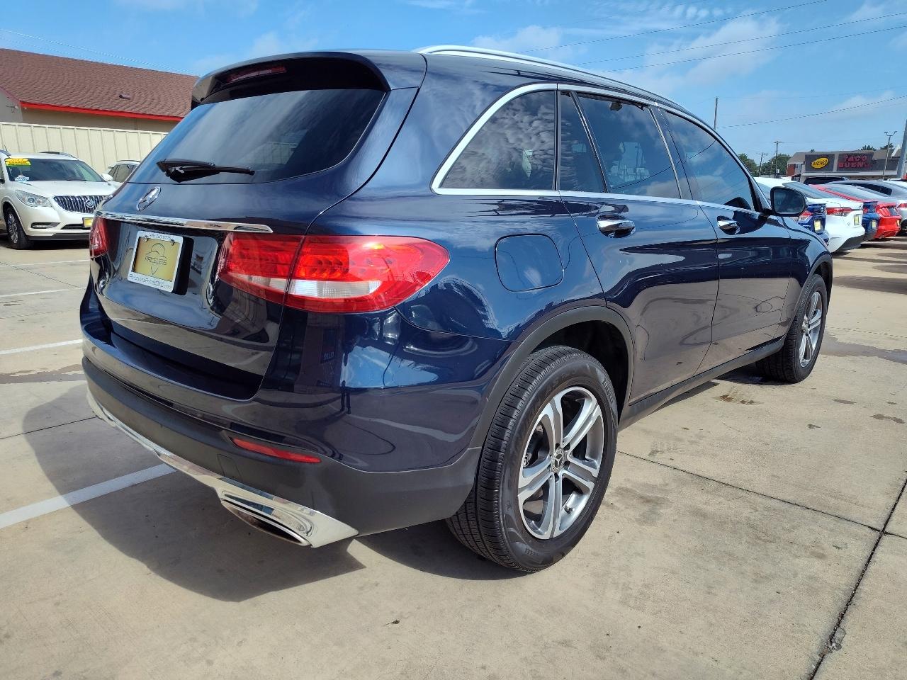 Mercedes-Benz GLC-Class GLC300 2019