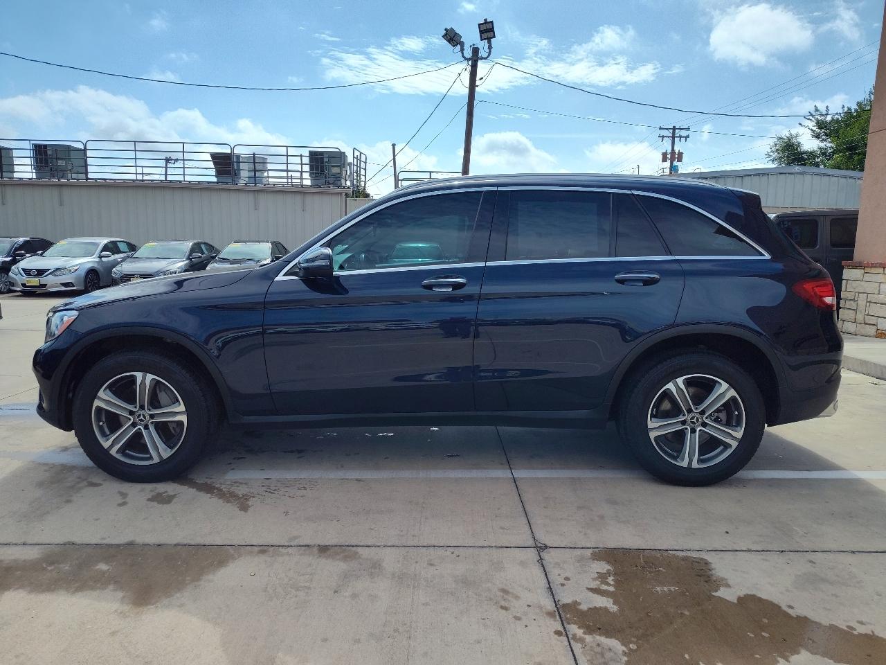 Mercedes-Benz GLC-Class GLC300 2019