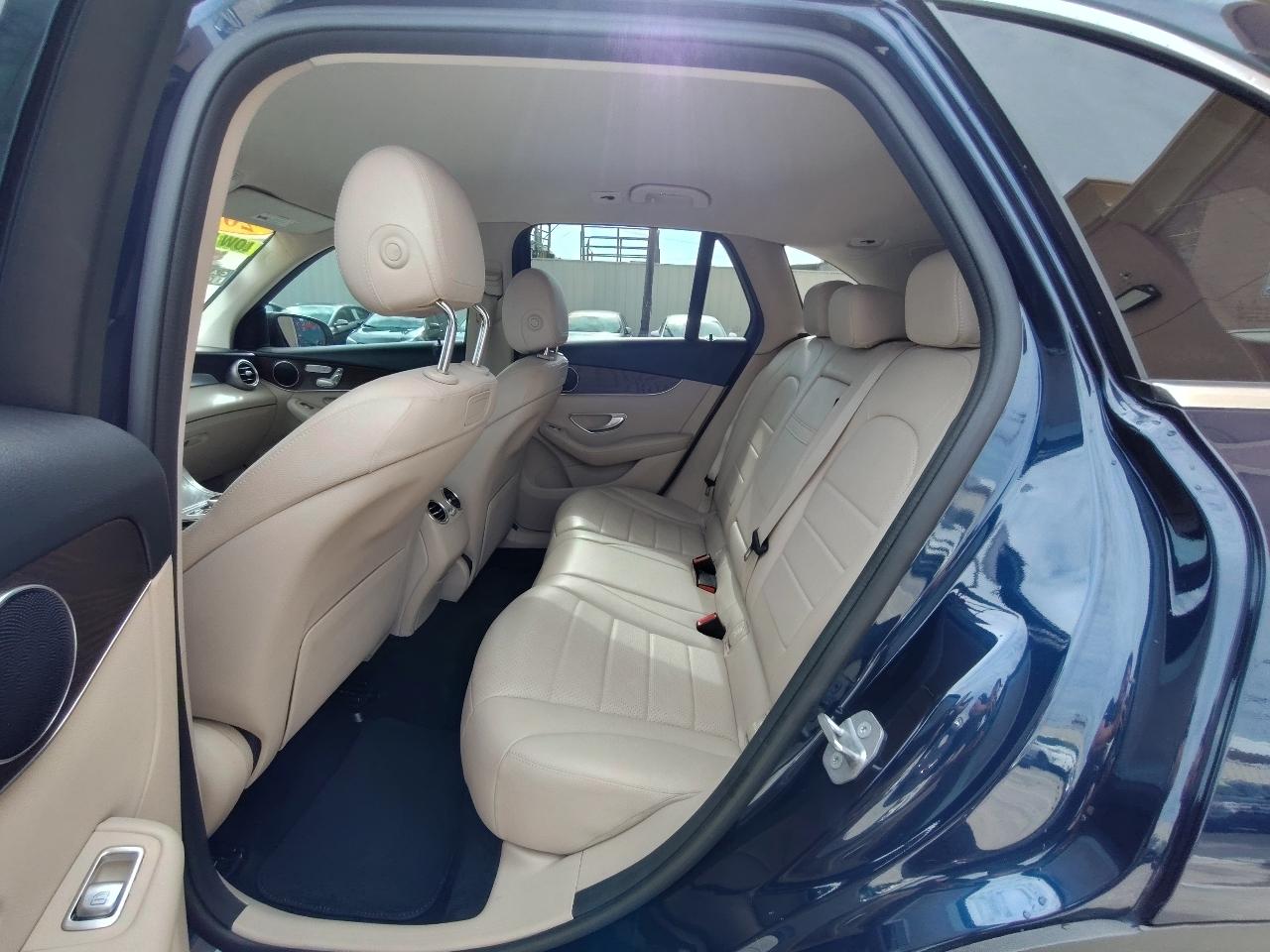 Mercedes-Benz GLC-Class GLC300 2019