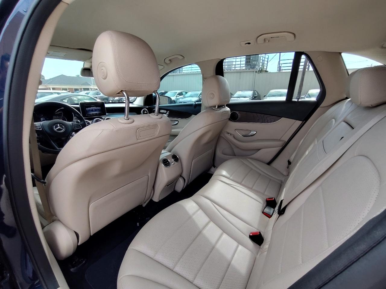Mercedes-Benz GLC-Class GLC300 2019