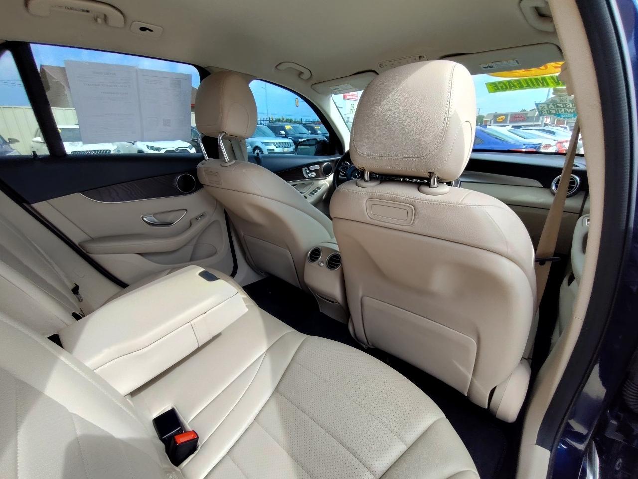 Mercedes-Benz GLC-Class GLC300 2019