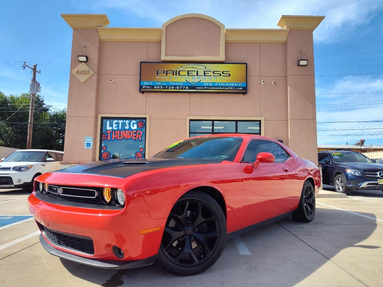 2015 Dodge Challenger SXT Plus's photo