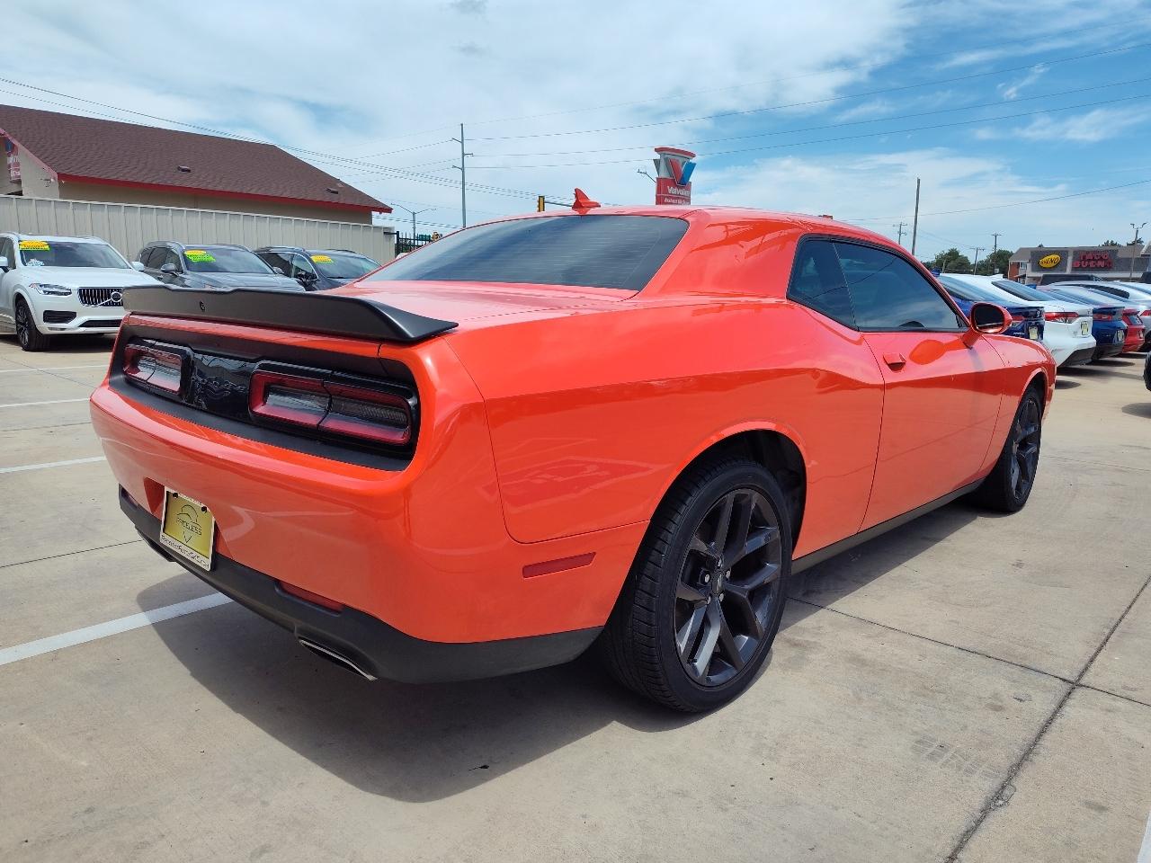 Dodge Challenger SXT 2021