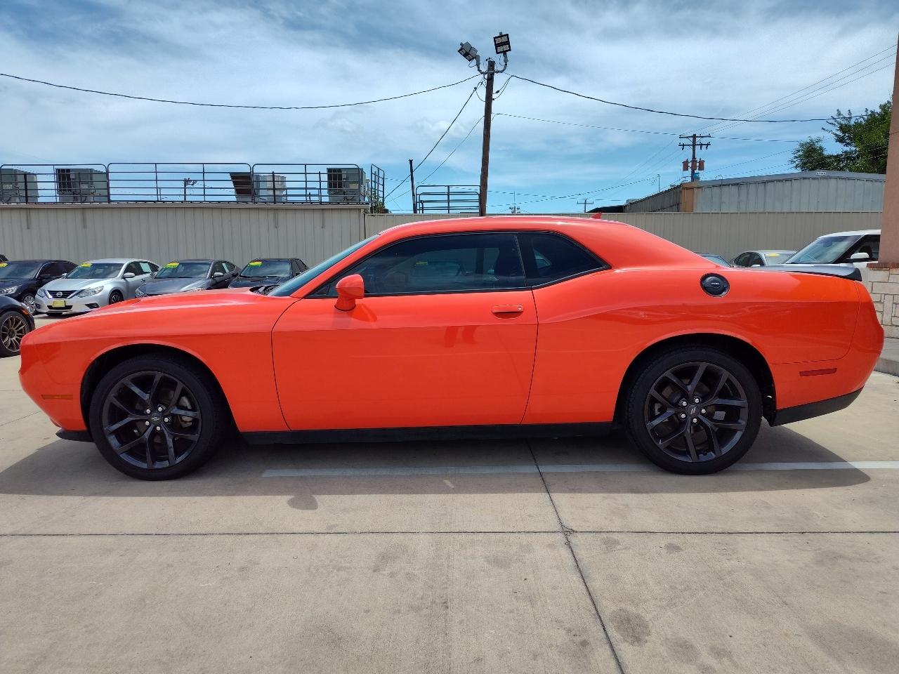 Dodge Challenger SXT 2021