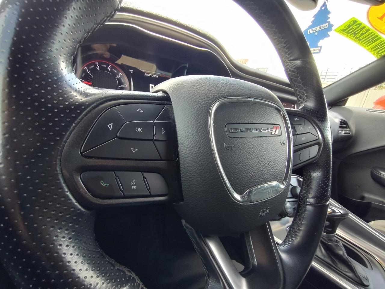 Dodge Challenger SXT 2021