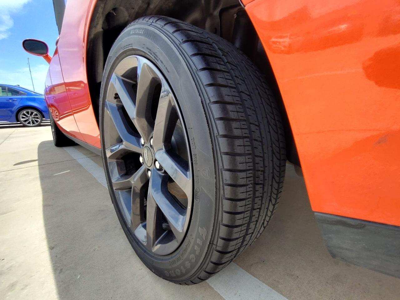 Dodge Challenger SXT 2021