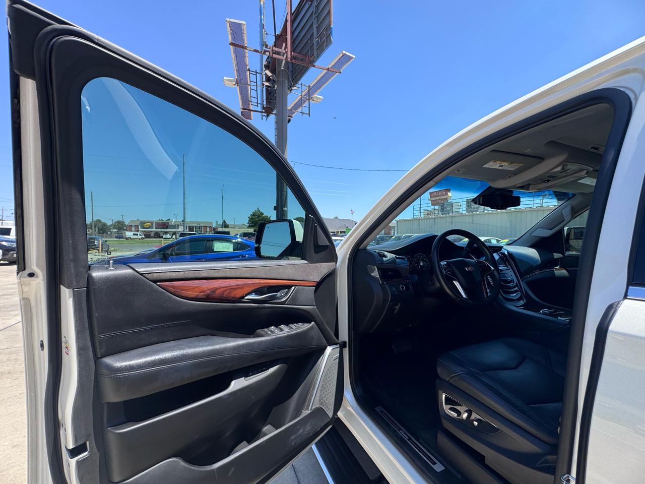 Cadillac Escalade  2015