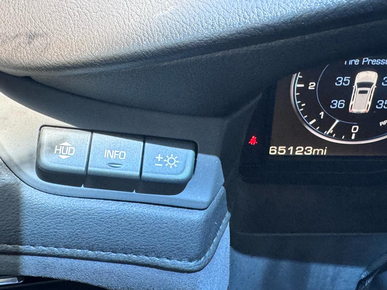 Cadillac Escalade  2015