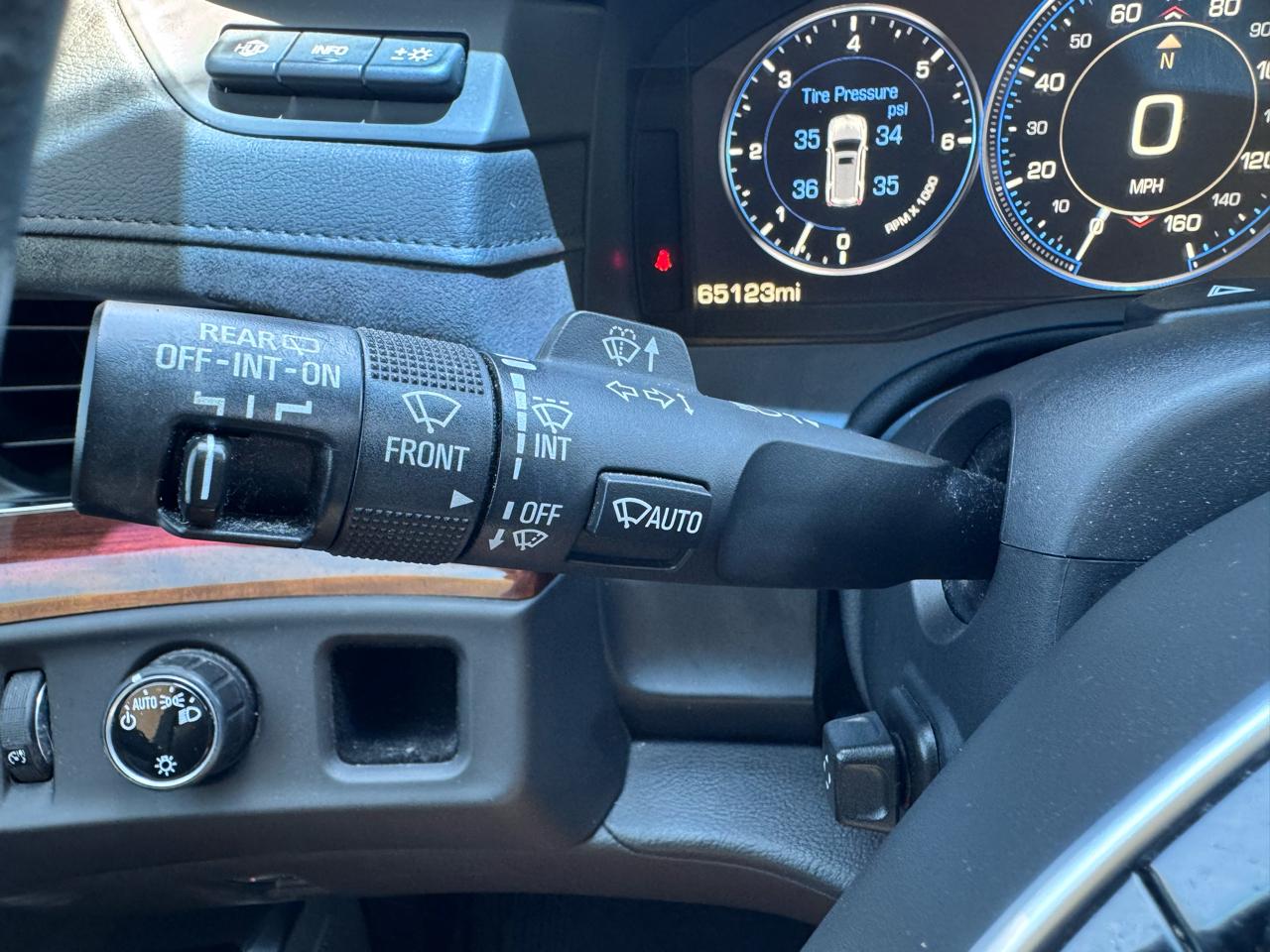 Cadillac Escalade  2015