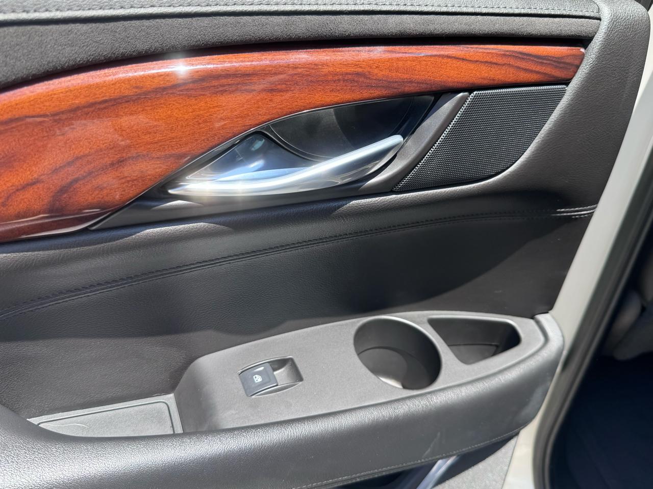 Cadillac Escalade  2015
