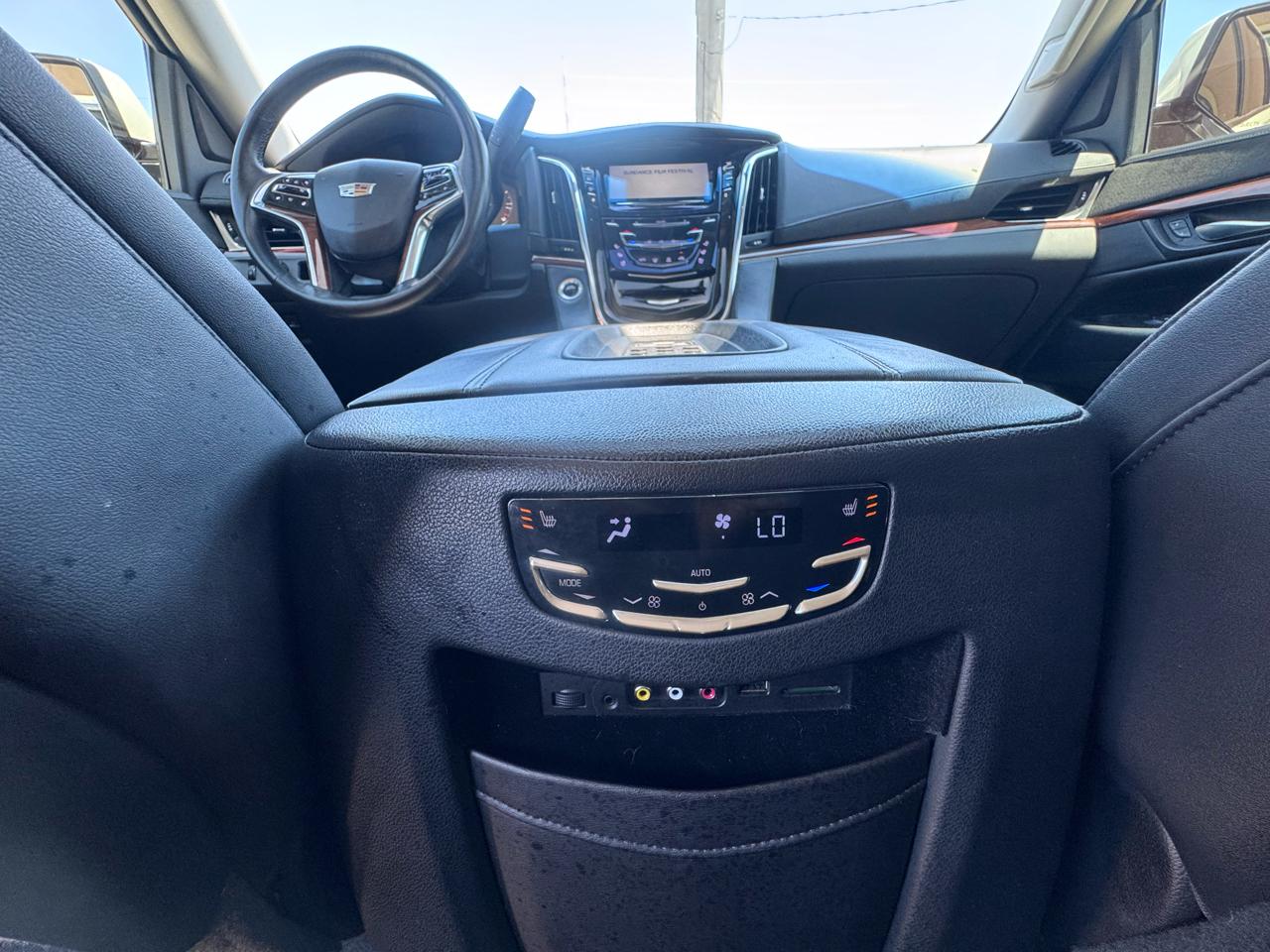 Cadillac Escalade  2015