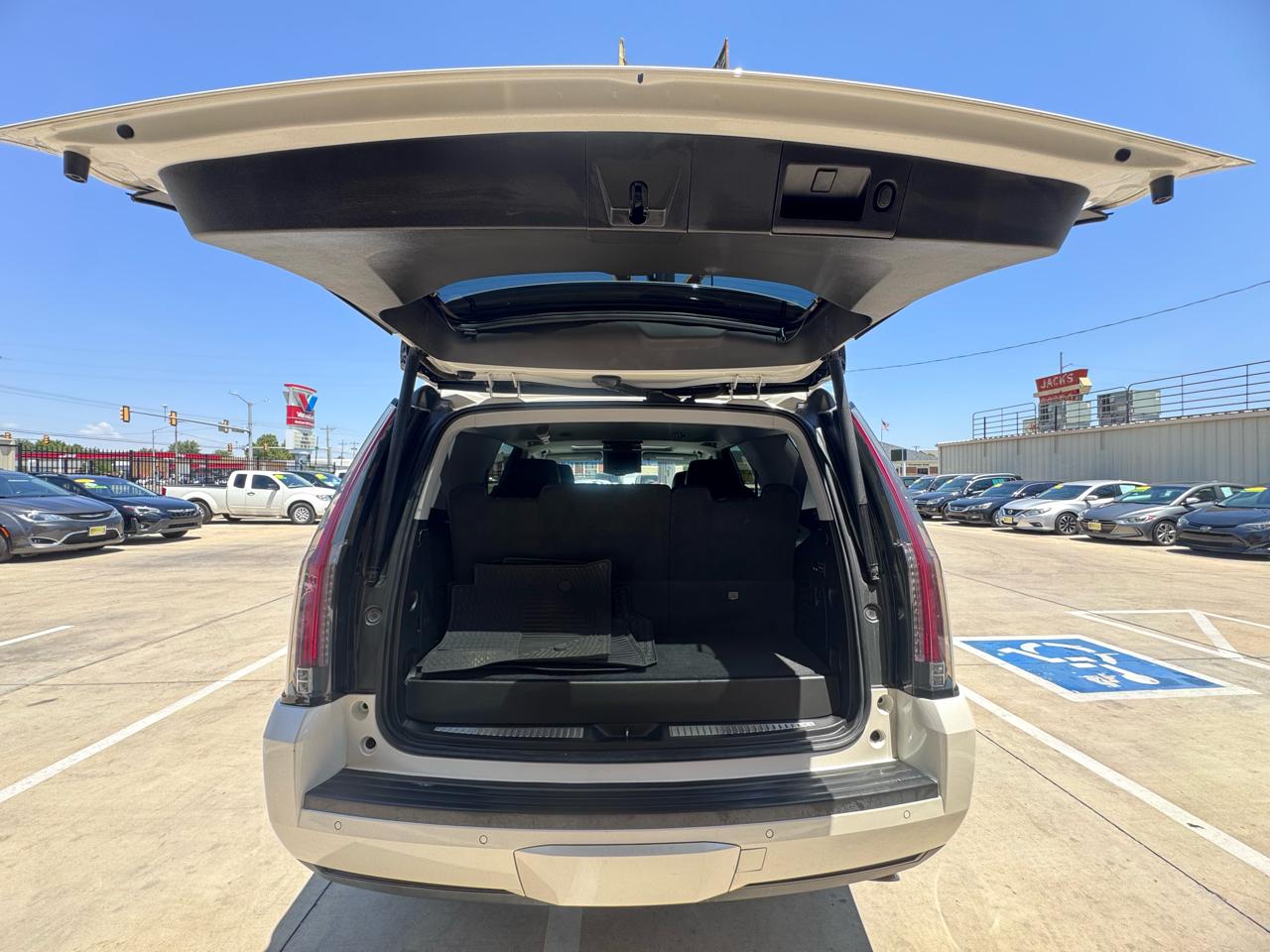 Cadillac Escalade  2015