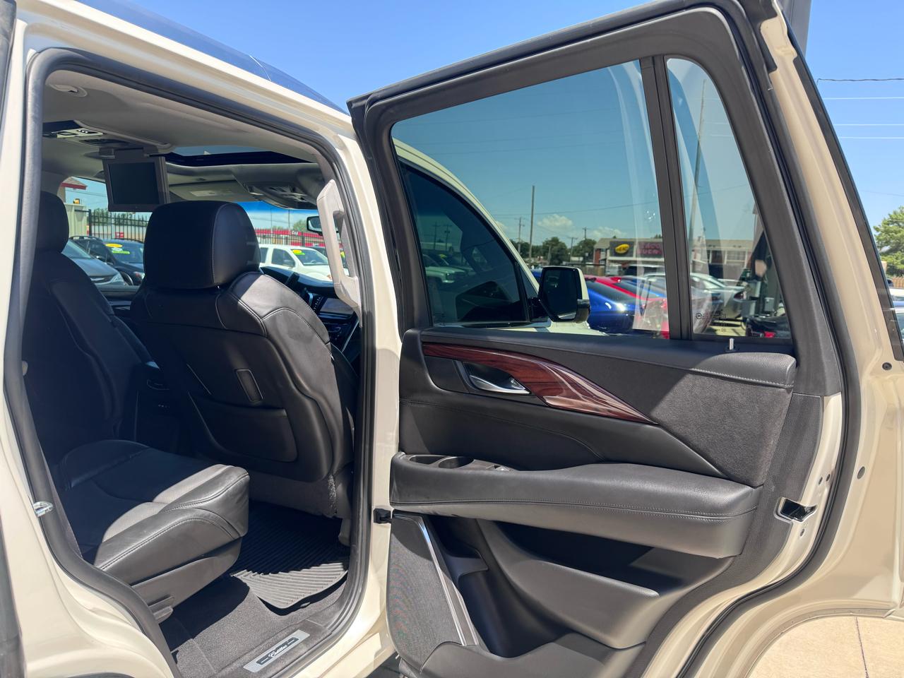 Cadillac Escalade  2015