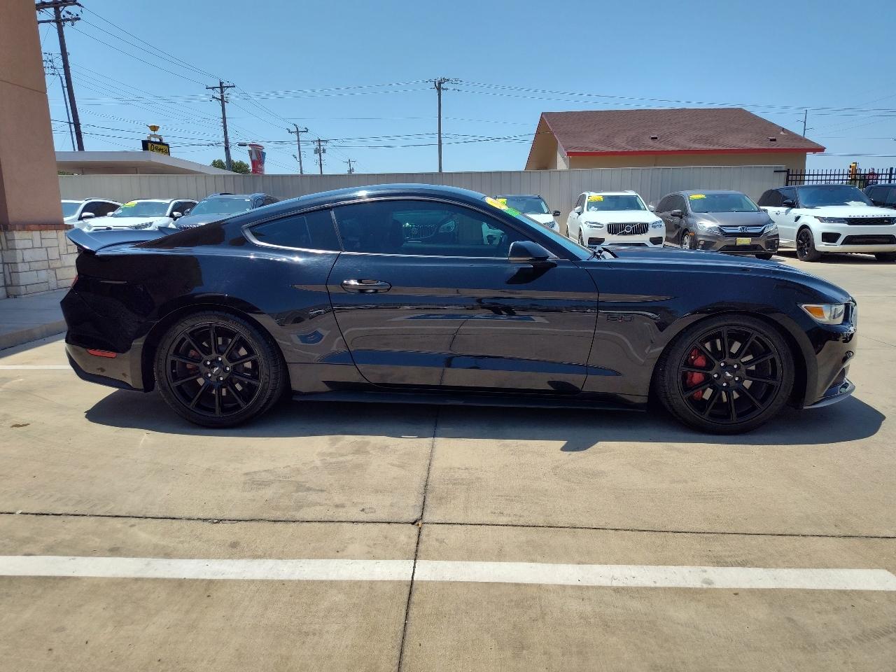 Ford Mustang GT Premium 2D Coupe 2016