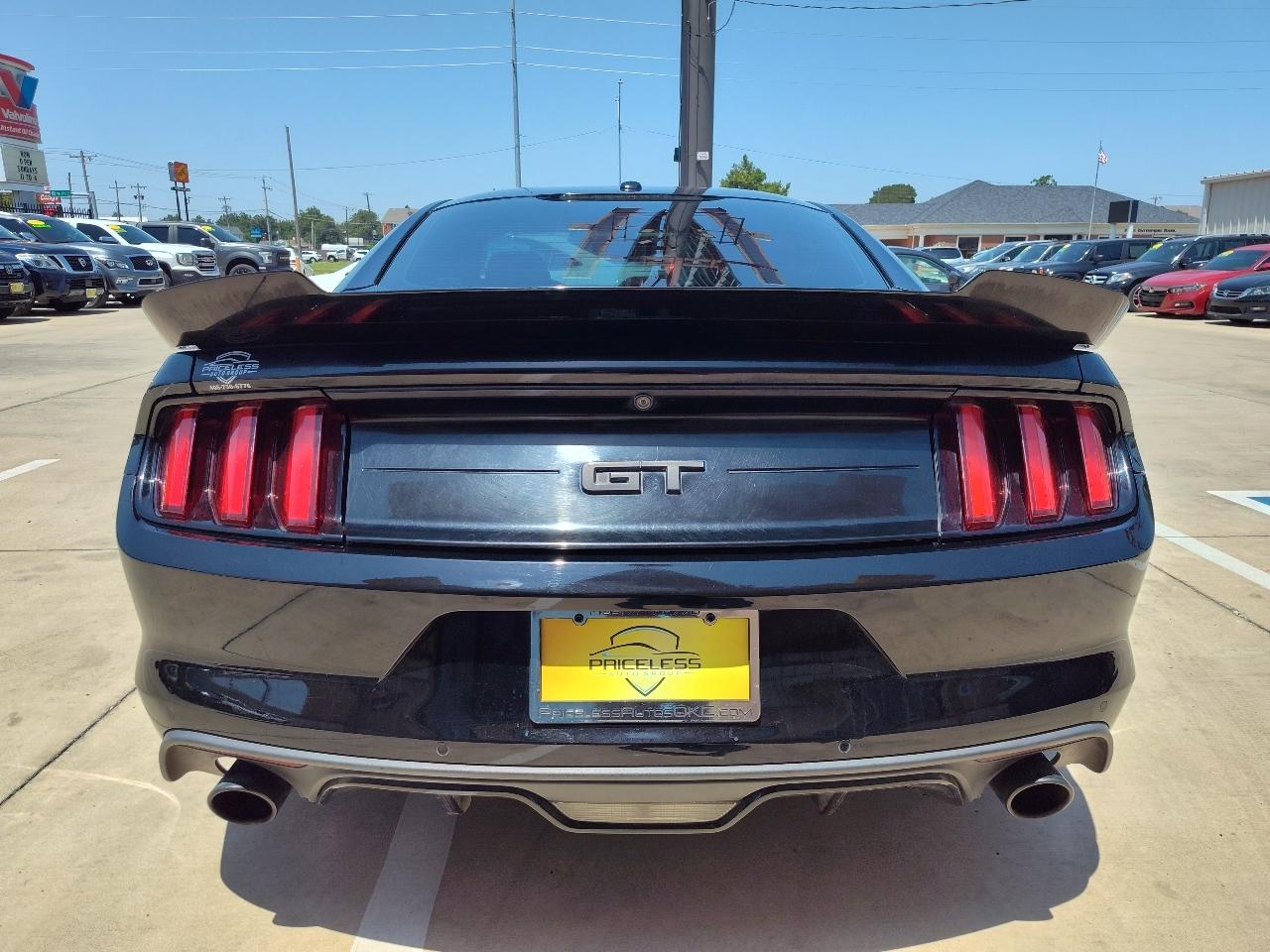 Ford Mustang GT Premium 2D Coupe 2016