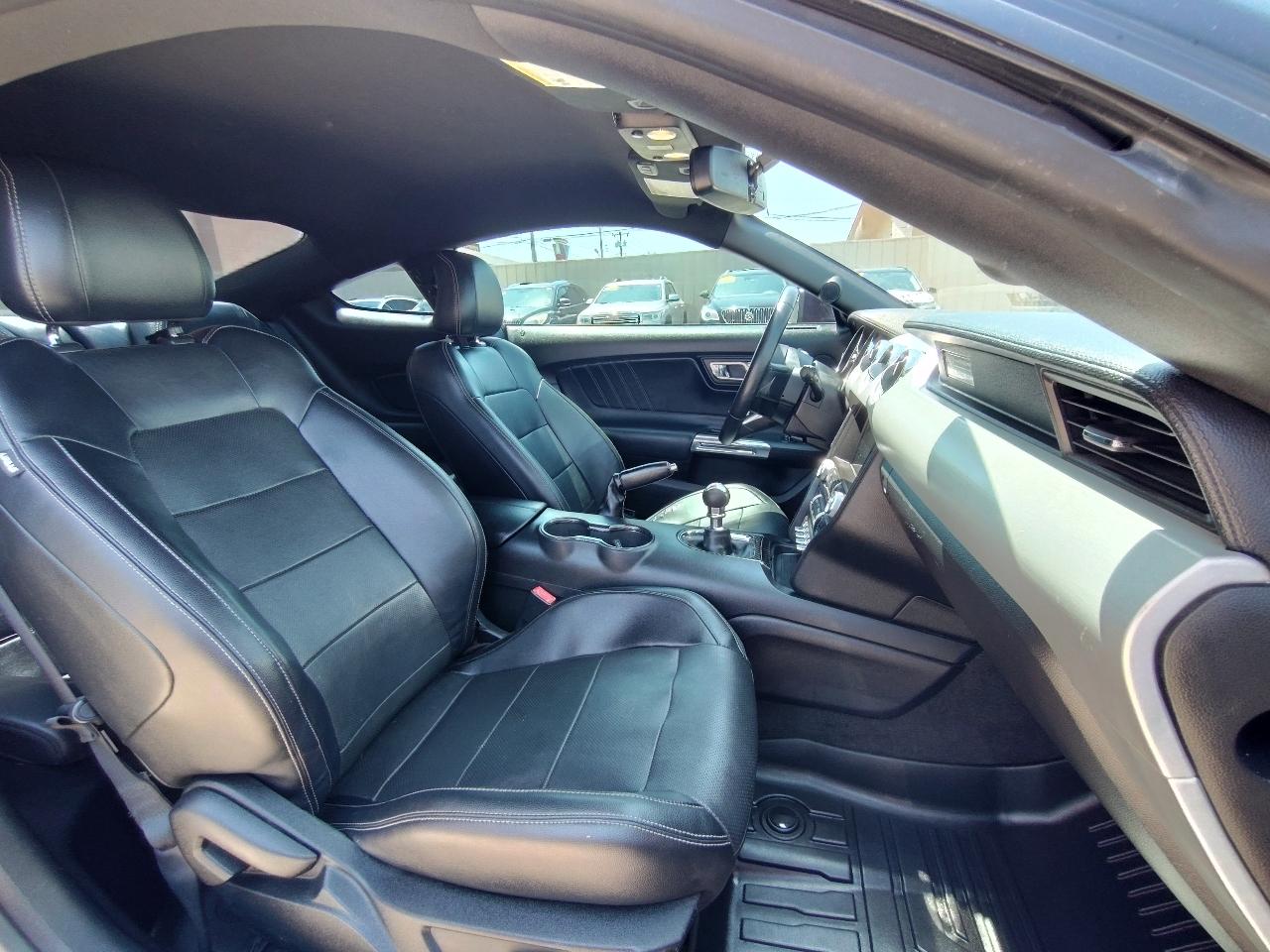 Ford Mustang GT Premium 2D Coupe 2016