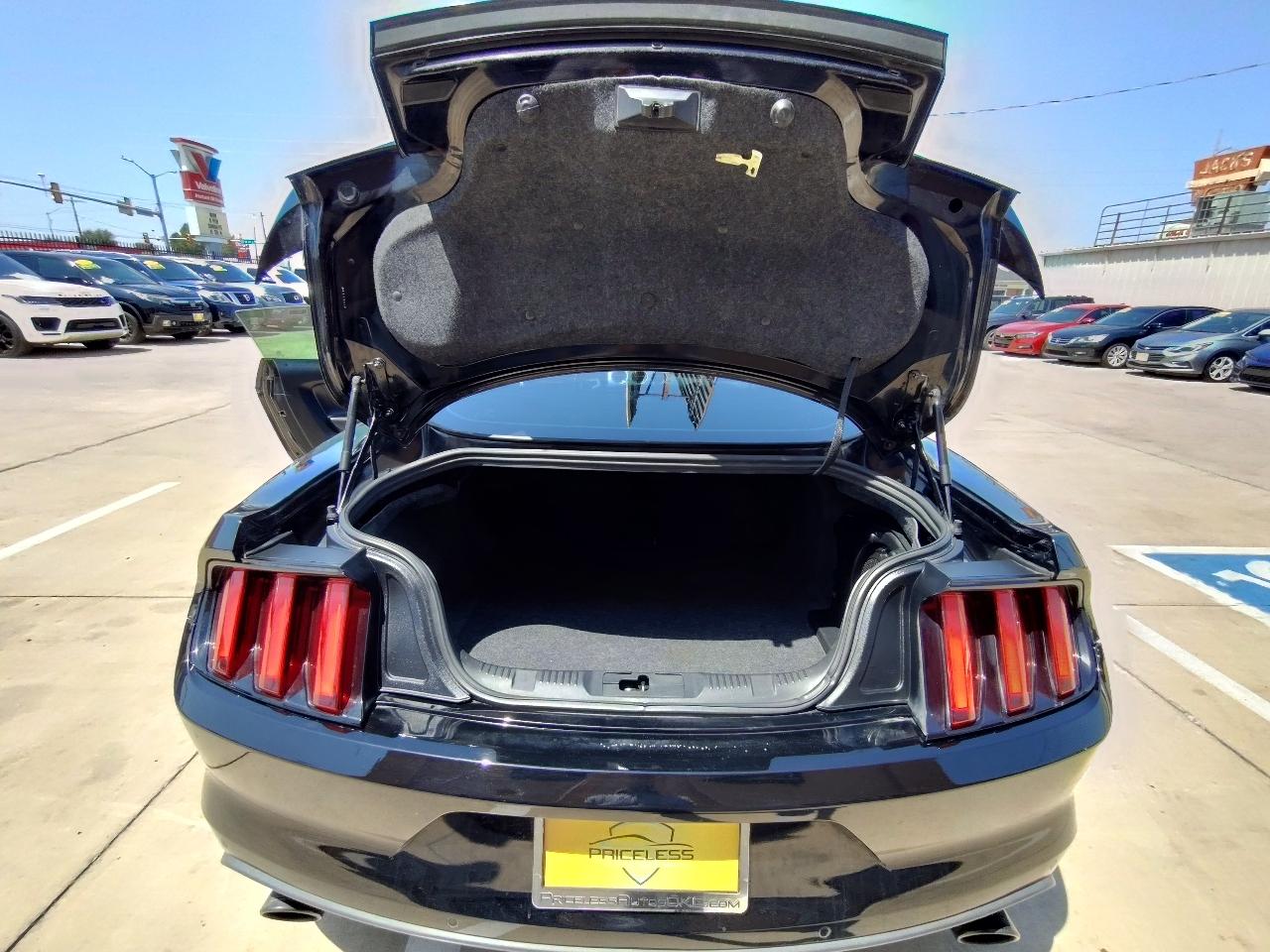 Ford Mustang GT Premium 2D Coupe 2016