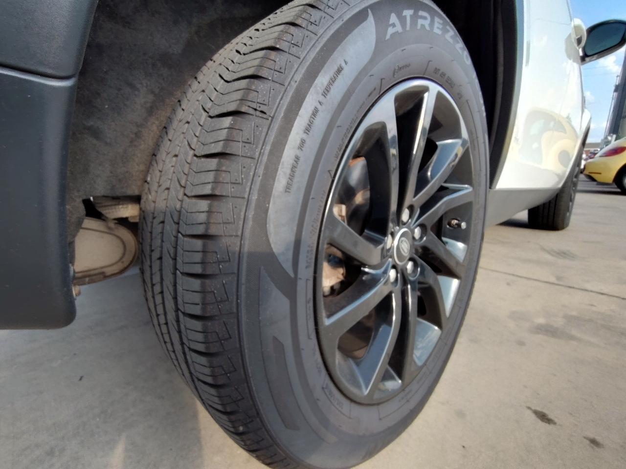Land Rover Discovery Sport  2018