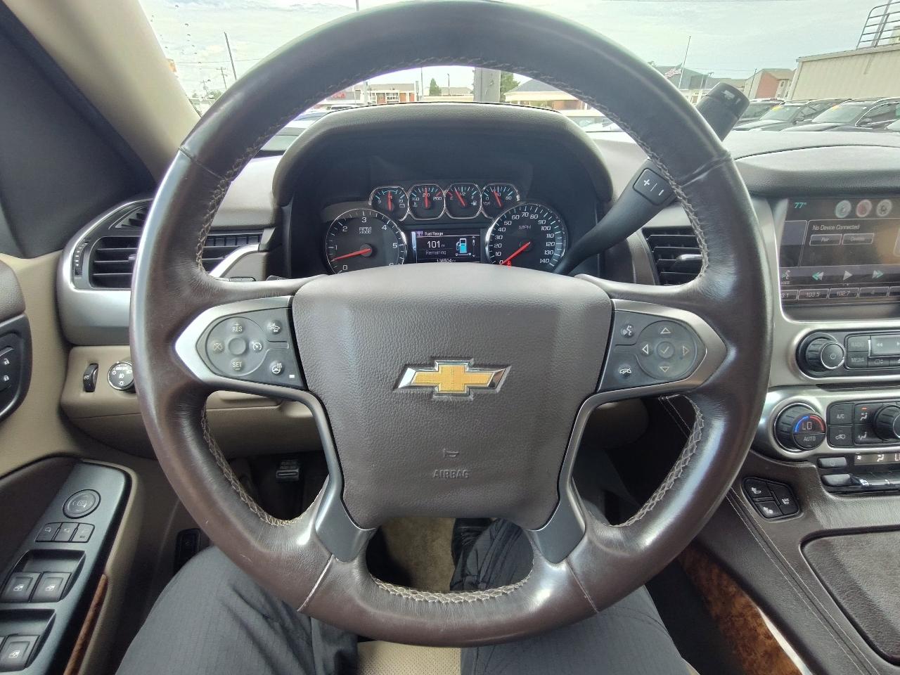Chevrolet Suburban  2015
