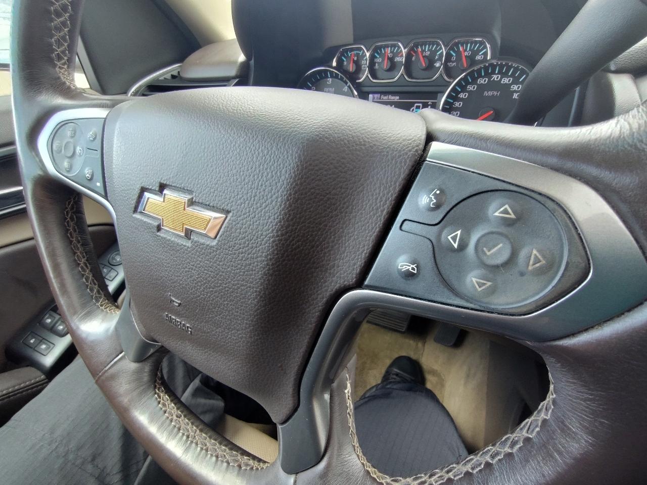Chevrolet Suburban  2015