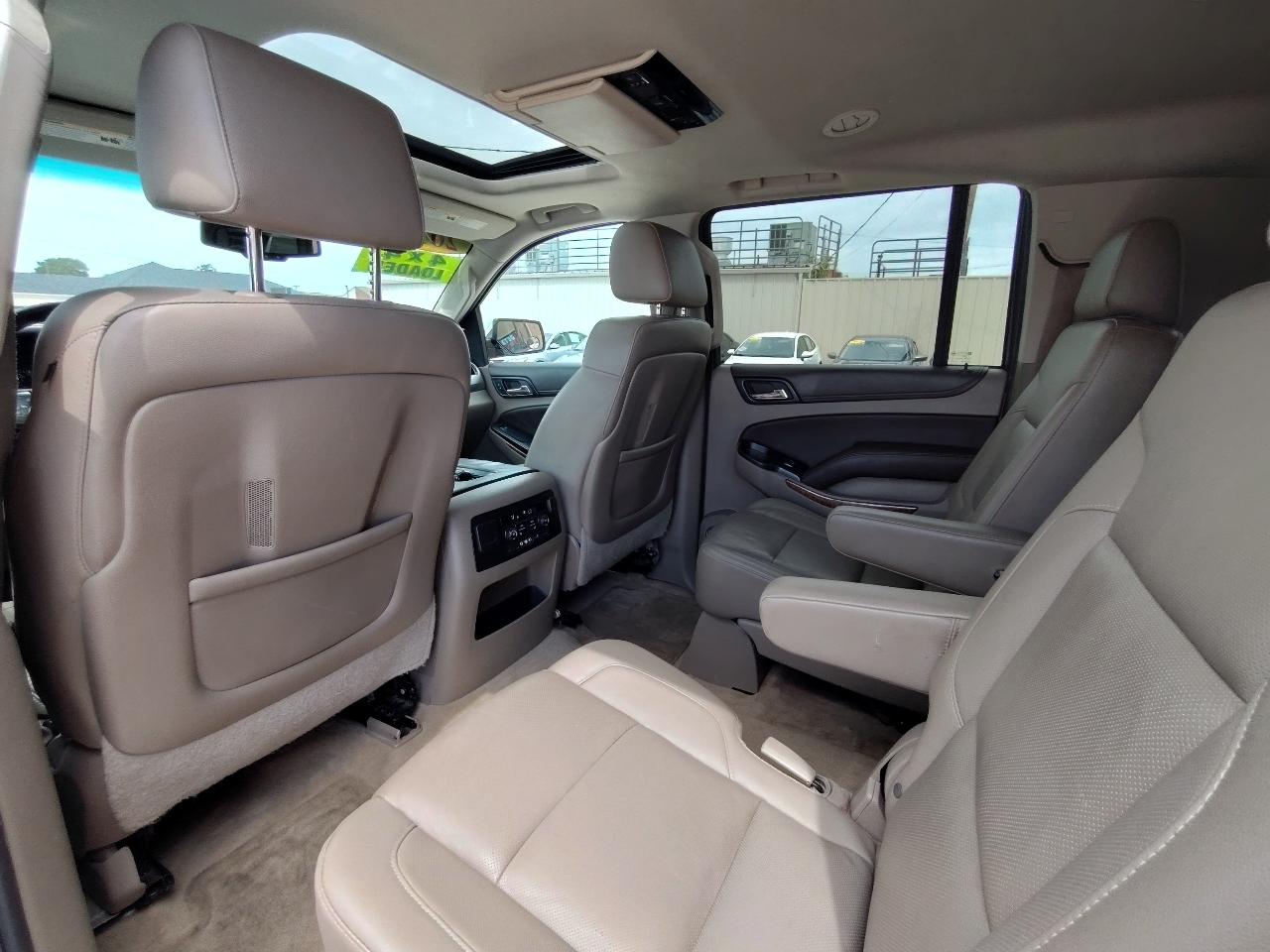 Chevrolet Suburban  2015
