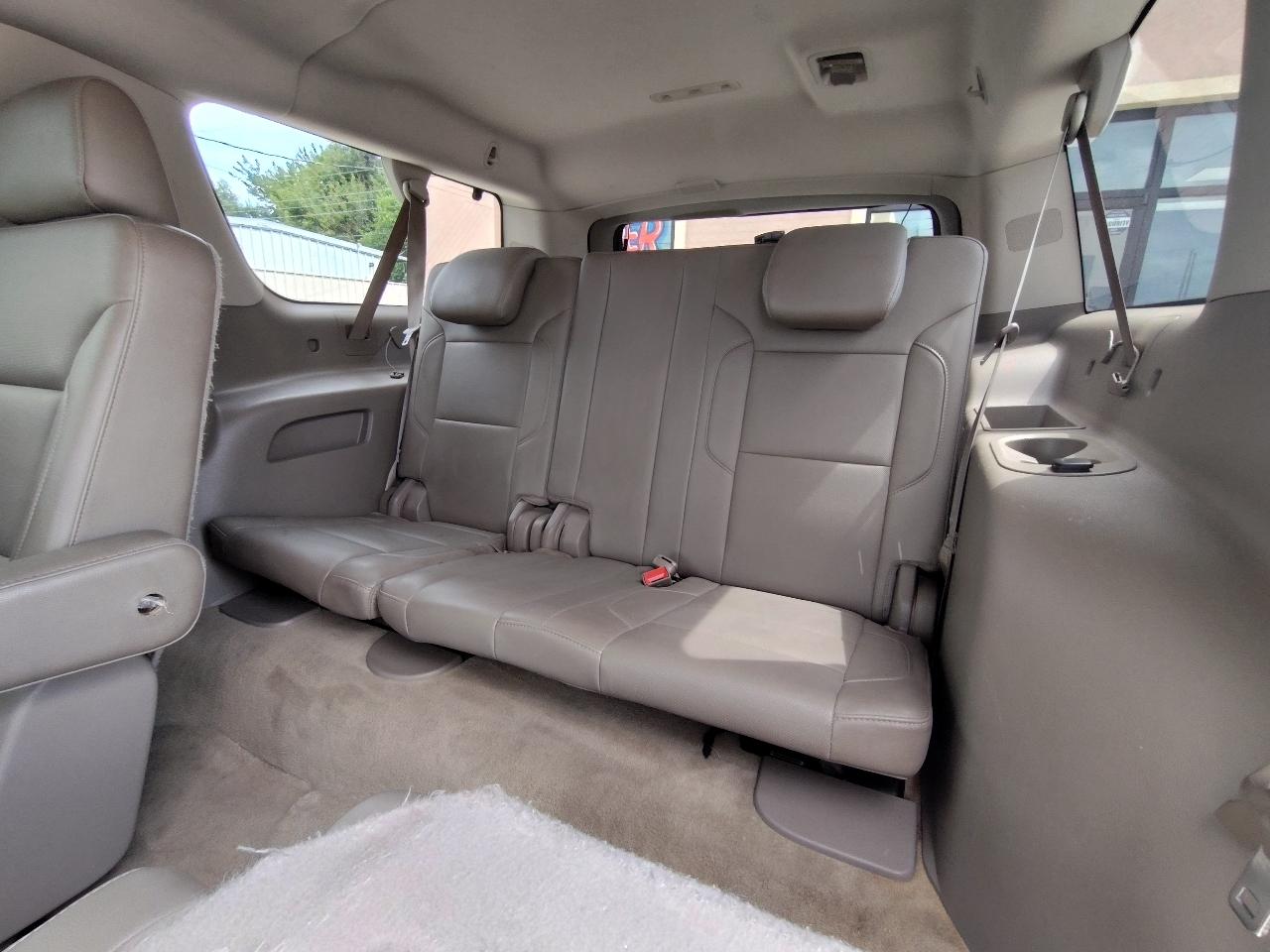 Chevrolet Suburban  2015