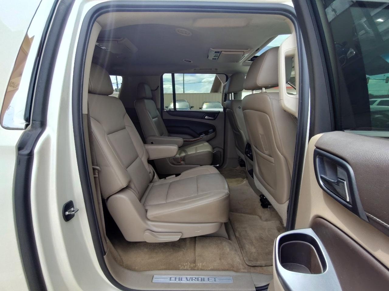 Chevrolet Suburban  2015