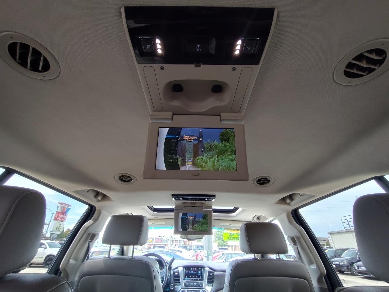 Chevrolet Suburban  2015