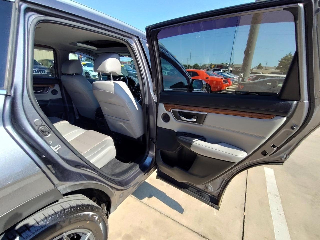Honda CR-V Touring 4D SUV AWD 2017