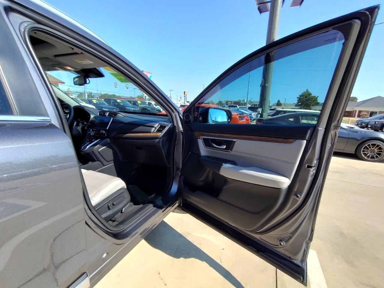 Honda CR-V Touring 4D SUV AWD 2017
