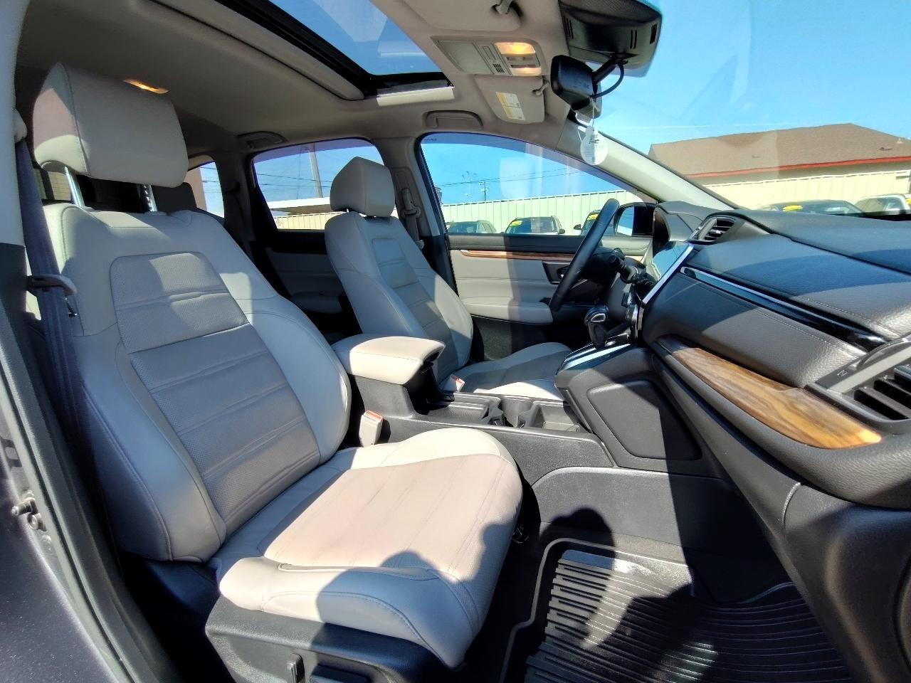 Honda CR-V Touring 4D SUV AWD 2017