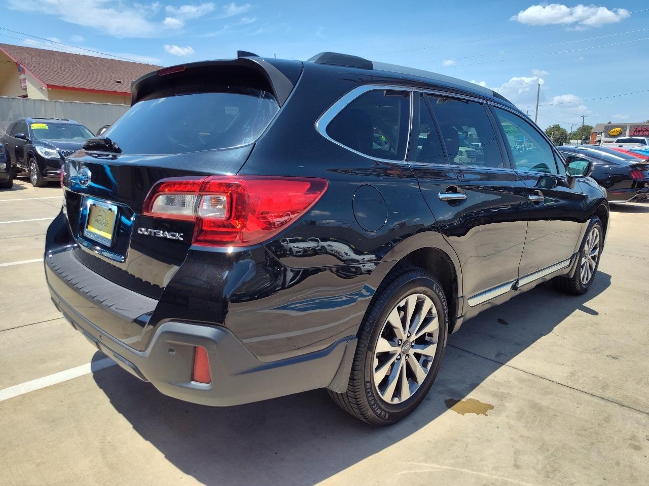 Subaru Outback  2019