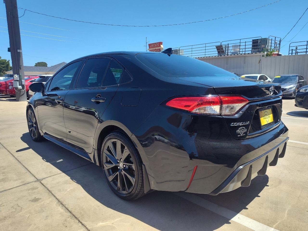 Toyota Corolla LE Plus 4D Sedan 2022