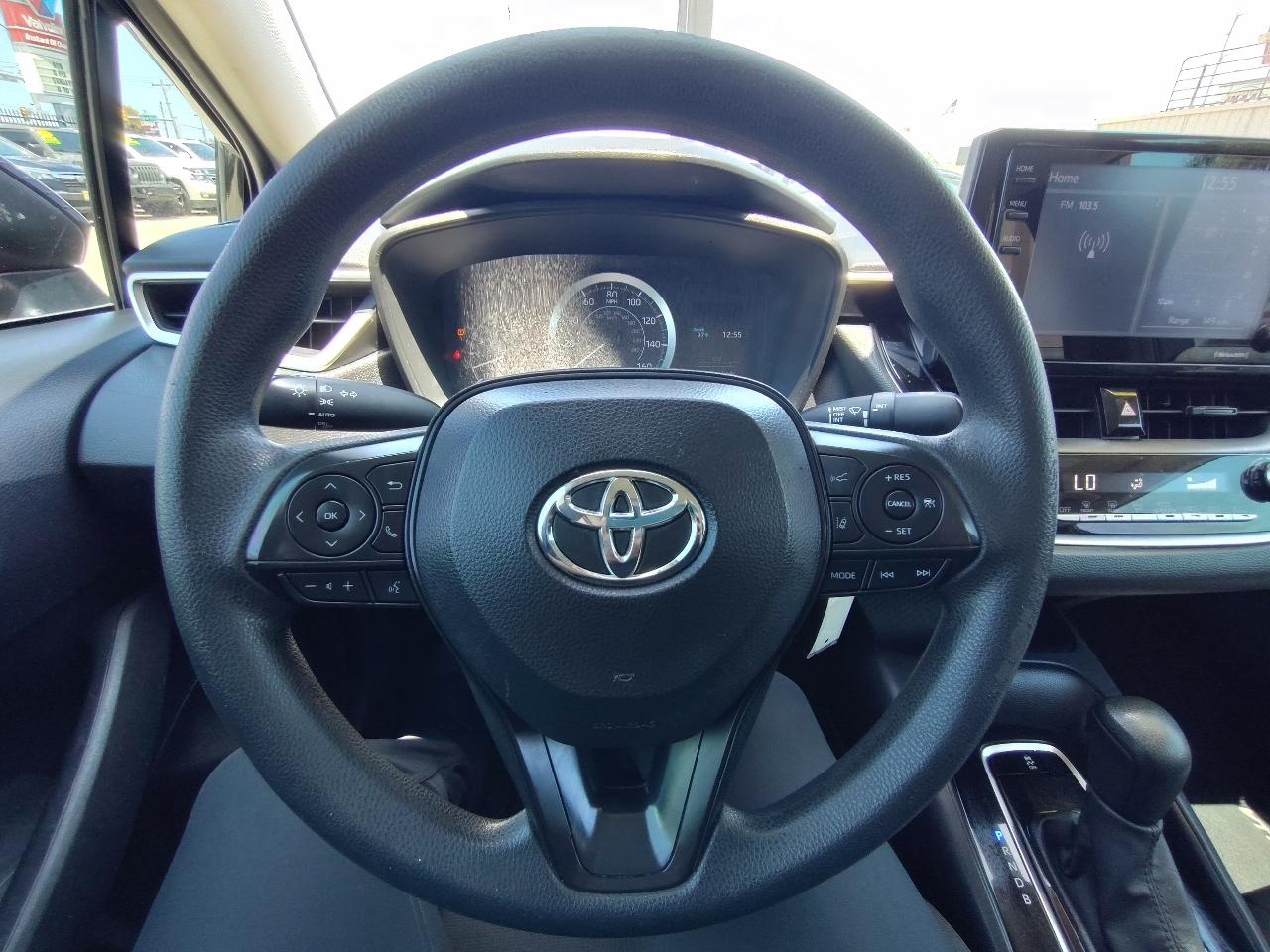 Toyota Corolla LE Plus 4D Sedan 2022