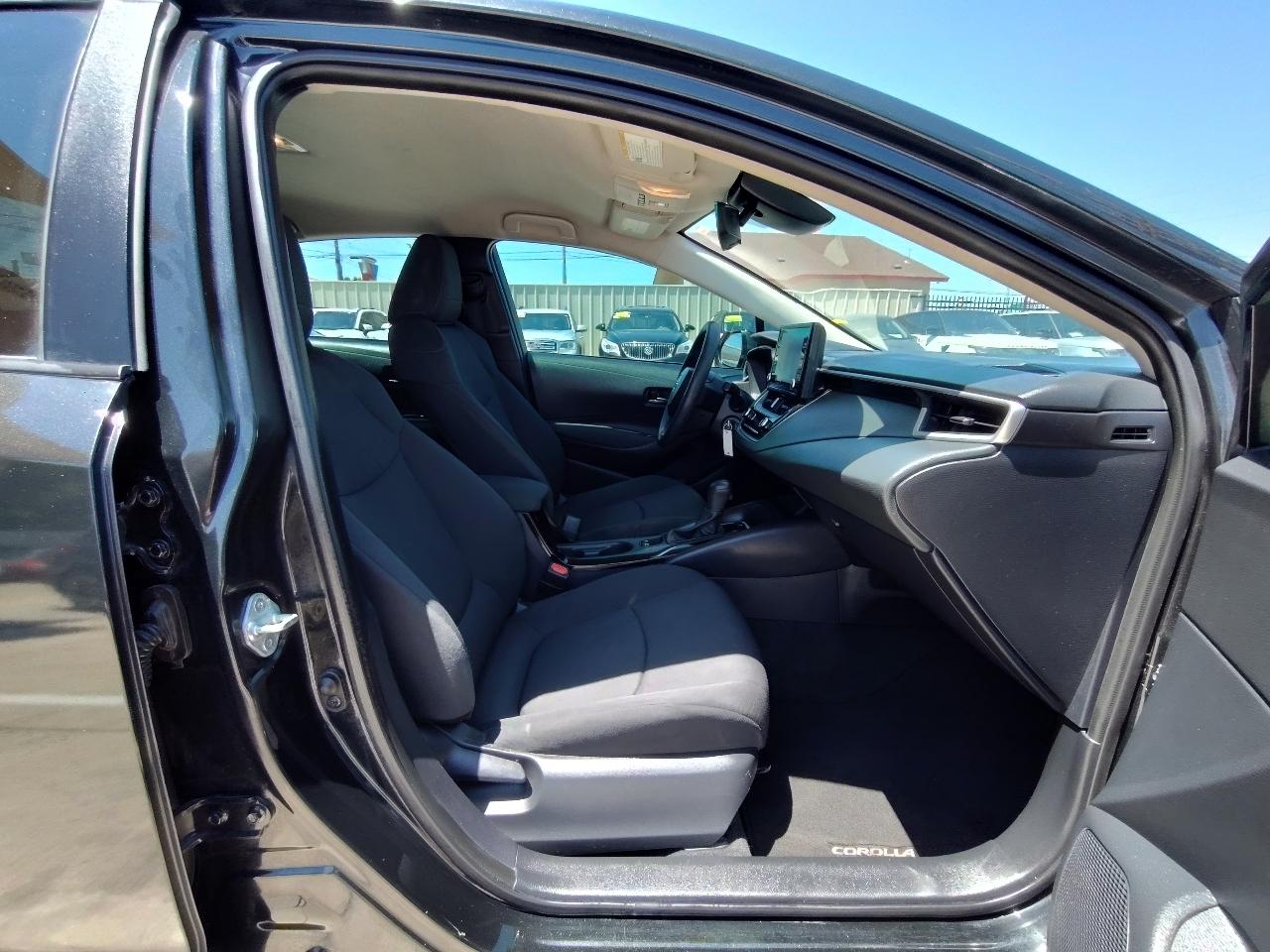 Toyota Corolla LE Plus 4D Sedan 2022